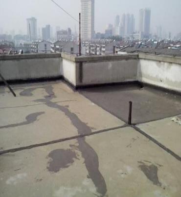 临高漏水维修 楼顶漏水是什么原因，楼顶漏水维修方法是什么?